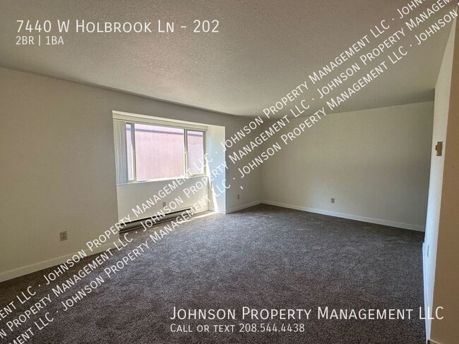 Photo - 7440 W Holbrook Ln Unidad 202