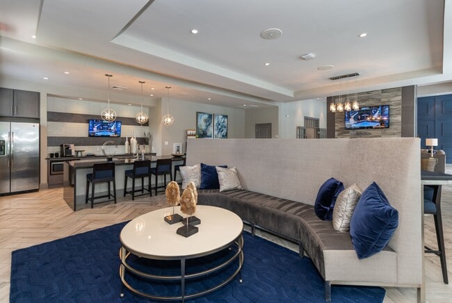 Photo - The Commonwealth At York