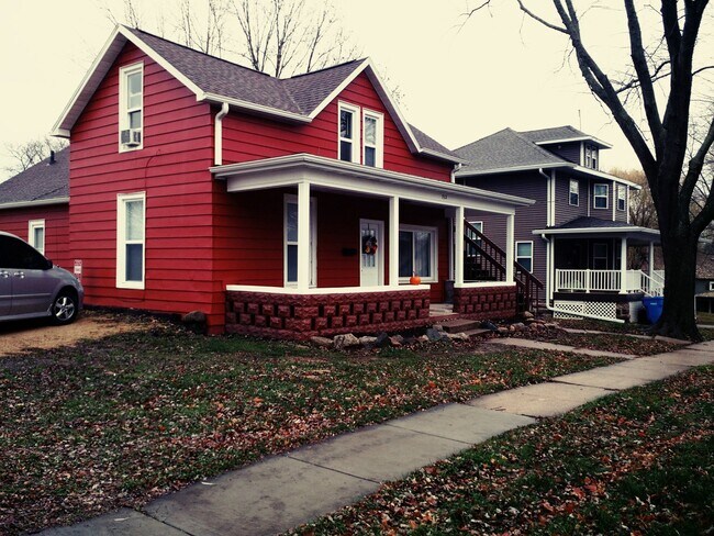 Photo - 712 Church St