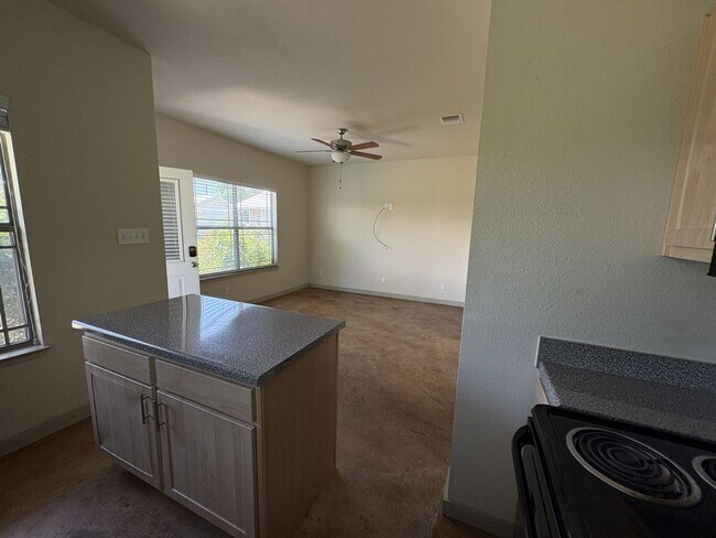 Photo - The Commons 1100-1200 W 16th St-17 Unit 17