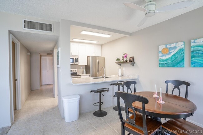 Photo - 250 NE 20th St Unit 4190