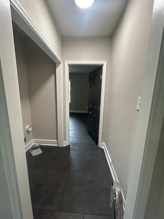 Photo - 2760 Lola Ave