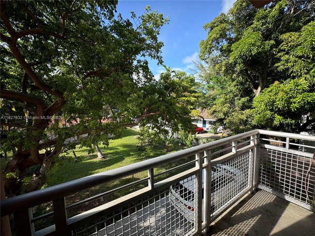 Photo - 529 NE 62nd St Apartment Unit 204