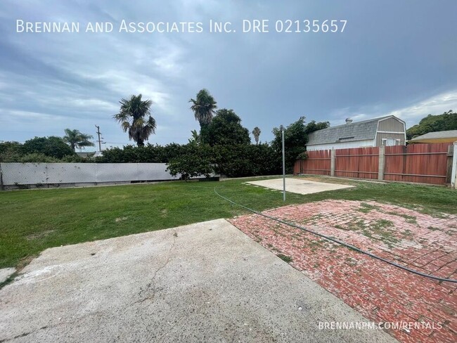 Photo - 820 Hickory Ct