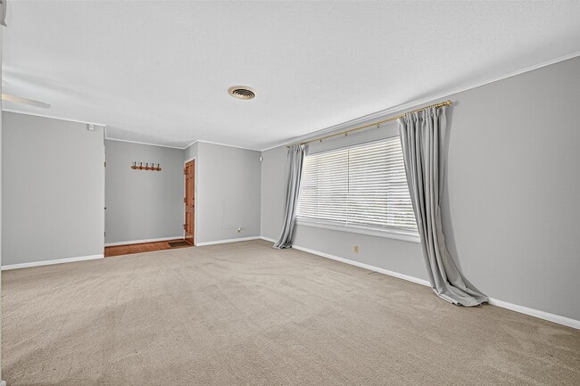 Photo - 10005 Hazelhurst Dr