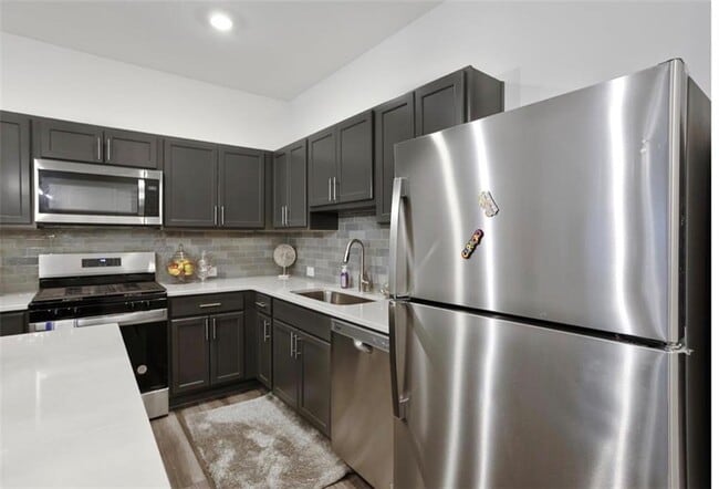 Photo - 4140 Kingsbere Wy