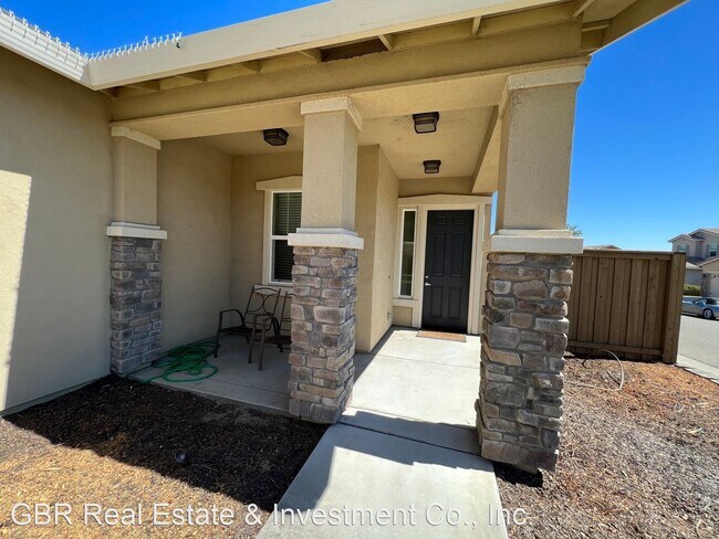 3 br, 2 bath House - 300 Dry Creek Road - 3 br, 2 bath House - 300 Dry Creek Road
