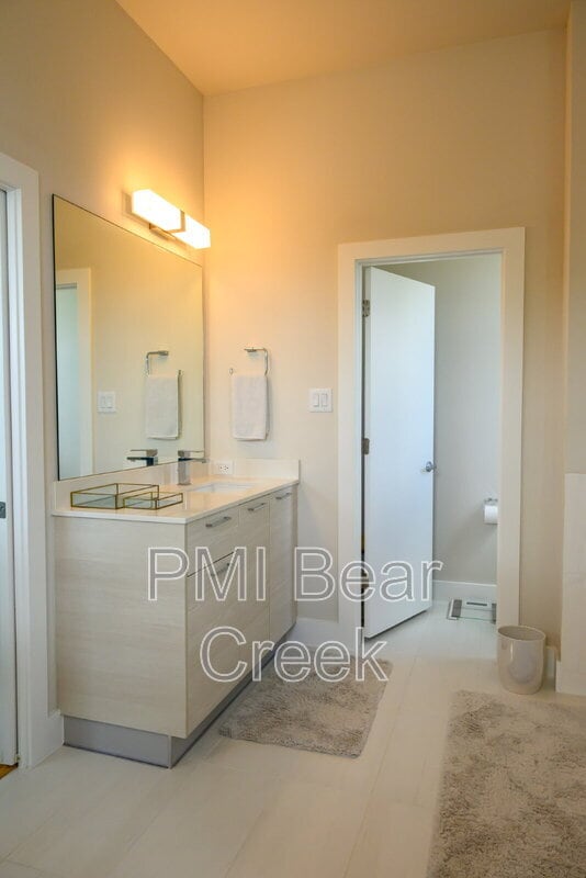 Photo - 4618 Nichols St