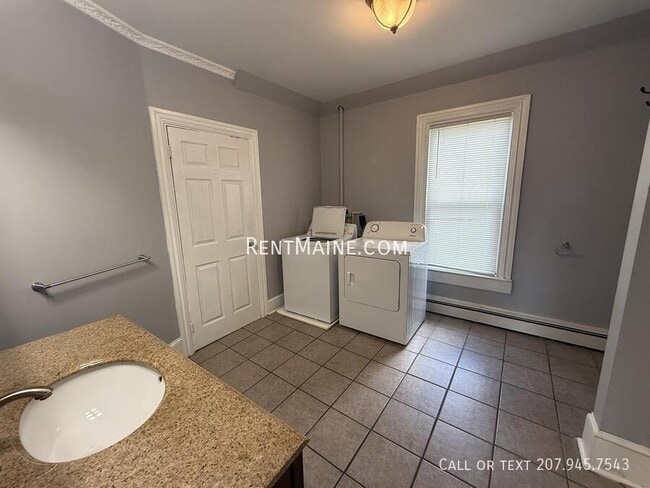 23 Dillingham St Unit 1