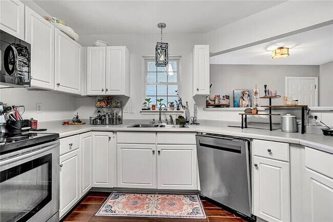 Photo - 175 Rock Moss Dr