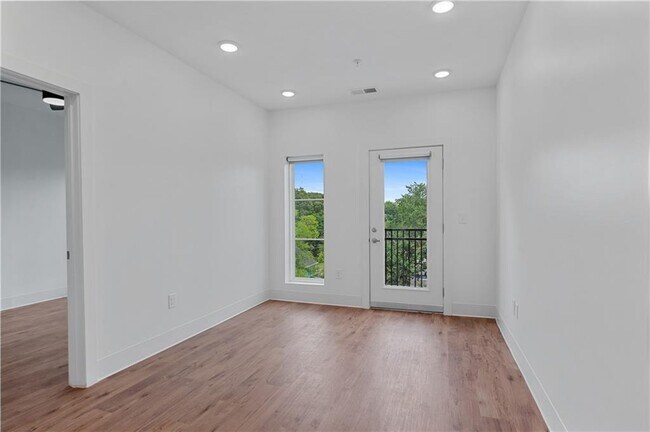 Photo - 456 Flat Shoals Ave SE Unit 406