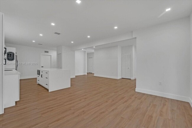 Photo - 1733 NW 16th St Unidad 1