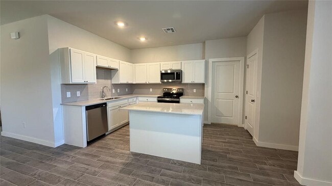 17630 Blackhawk Ct