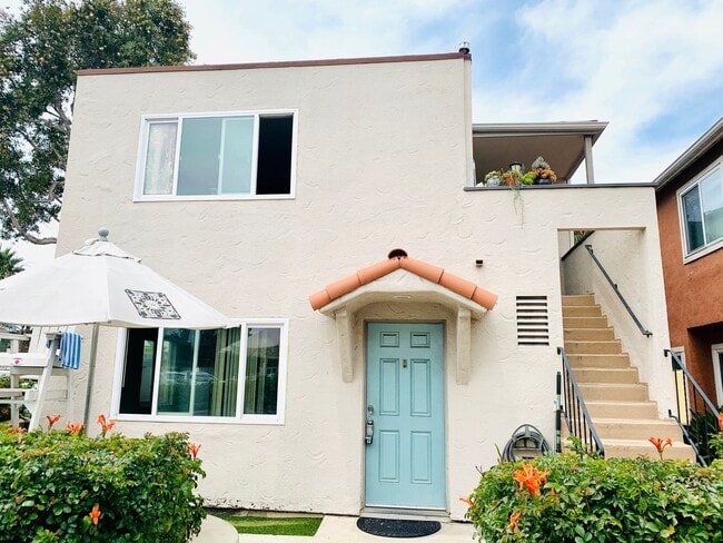 LIVE BY THE BEACH IN MISSION BEACH! 2BR/1... - LIVE BY THE BEACH IN MISSION BEACH!  2BR/1... Apartment Unit 804 Jamaica Court