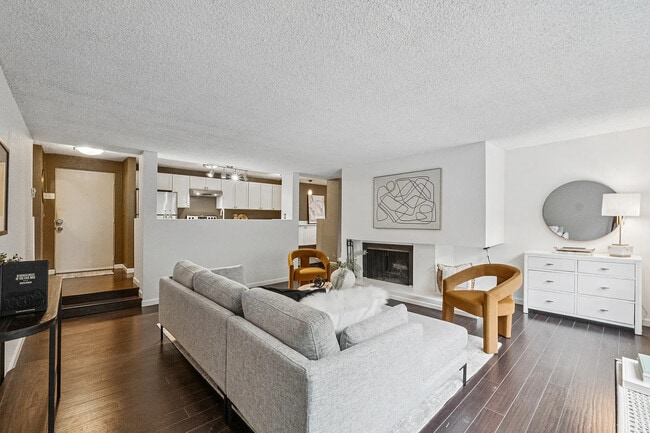 Building Photo - 2500 W Manor Pl Unit 217