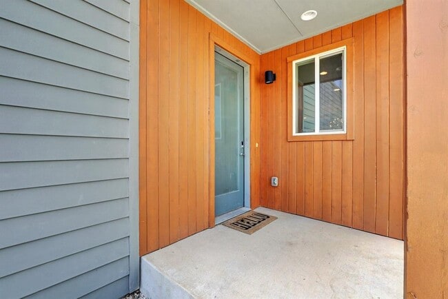 Photo - 3108 Aldwyche Dr