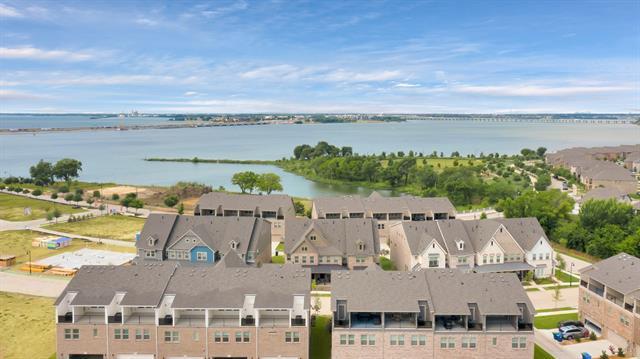 Photo - 7827 Manilla Dr