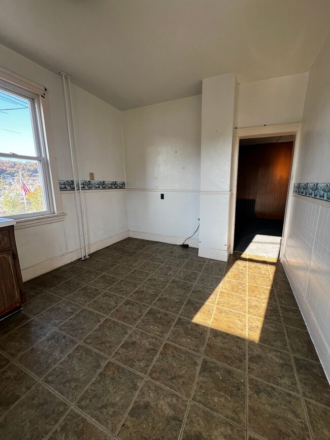 Photo - 1111 Locust St Apartment Unit 1111