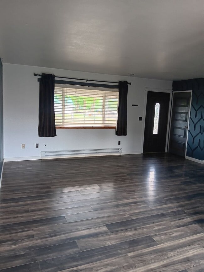 Photo - Cagley Duplexes P-35 Unidad 1012 Hartford P-36