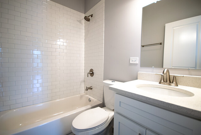 Photo - 1044 W 18th St Apartment Unit 1