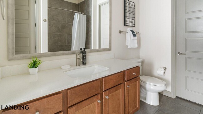 1711 Caroline St Unidad 306