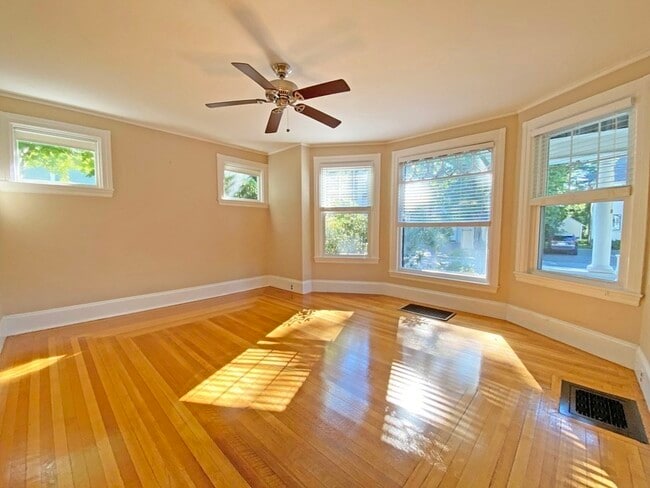 Photo - 24 Bowdoin St