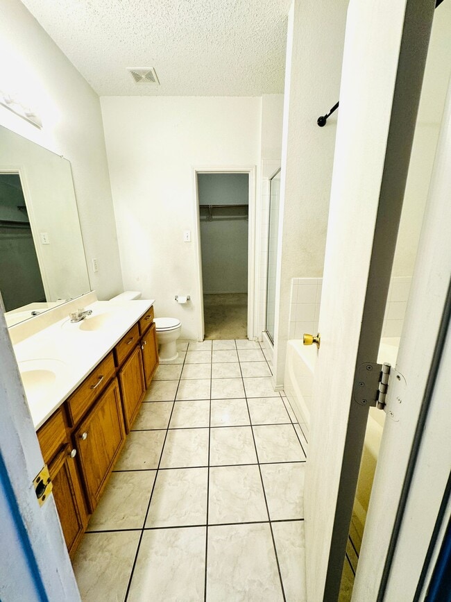 Photo - 6713 Red Rock Trl