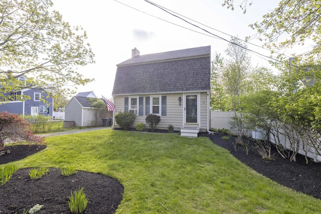 Photo - 16 Grasshopper Ln