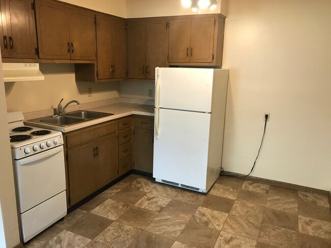Photo - Forestview 2 Bedroom Lower Unit Unit 1635-7