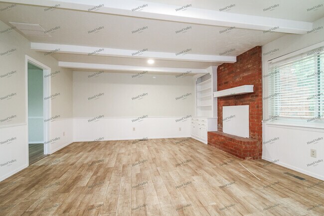 Photo - 2300 NW 114th St