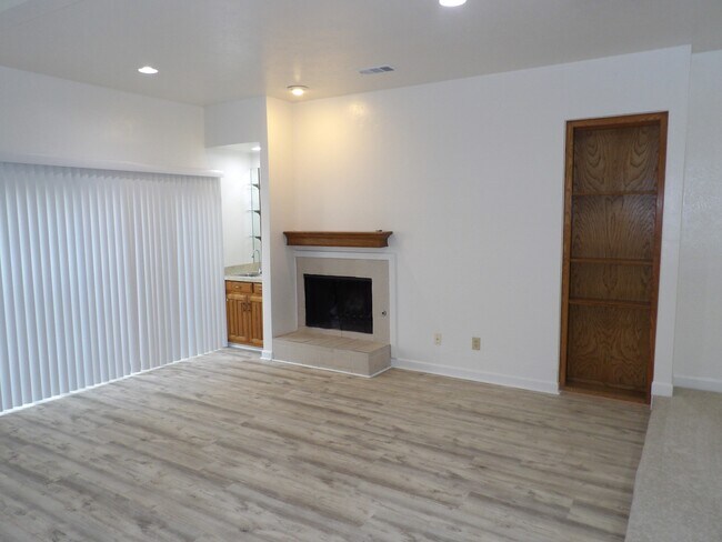 Photo - 3909 Rawlins St Unidad 104