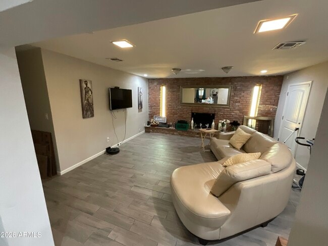 Photo - 2320 E Wier Ave
