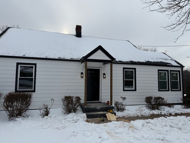 Photo - 270 Seminole Dr