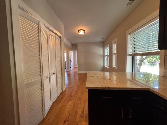 Photo - 2203 W Eastwood Ave