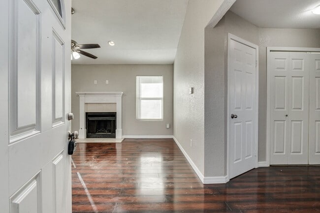 Photo - Three bed/two bath home near Kilpatrick turnpike