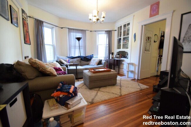 Building Photo - 50 Tremont St Rental