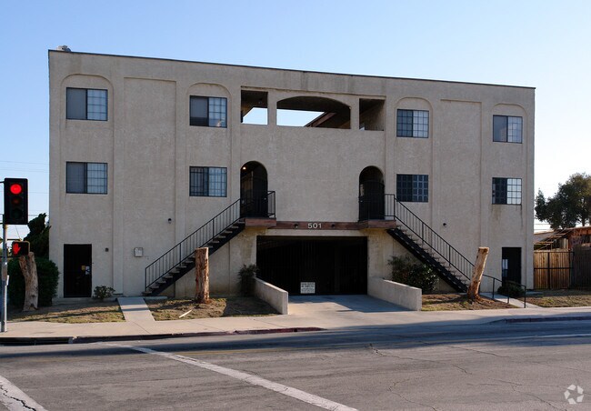 Photo - 501 Hyde Park Pl