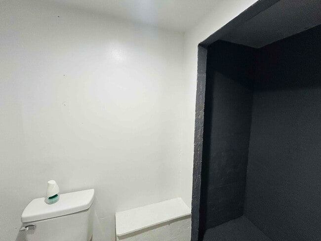 Photo - 553597 US-1 Unit B