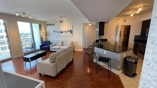 Building Photo - 1830 Radius Dr Unit 812 Rental