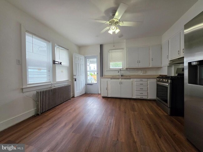 Photo - 921 Revere Ave