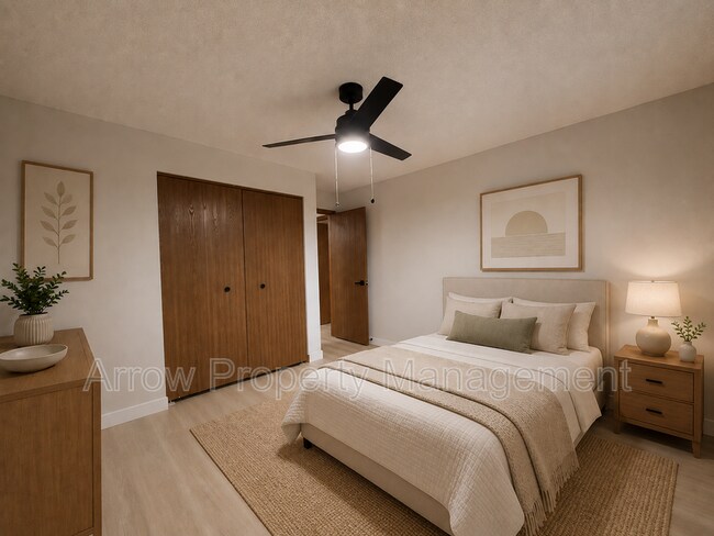2380 N 44th St Unit 8