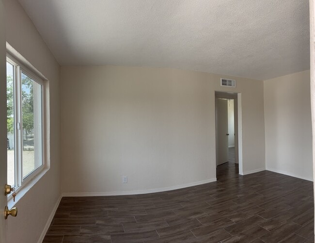 Photo - 608 Barcelona Dr