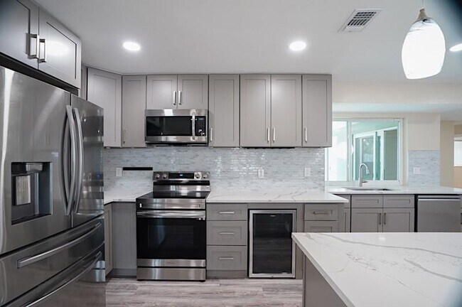 Photo - 1198 W Camino Real