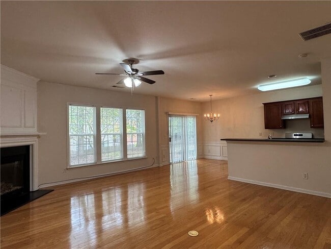 Photo - 2043 Hailston Ln