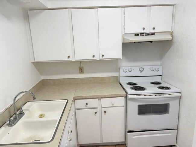 Photo - 5321 Pinewilde Dr Unit True
