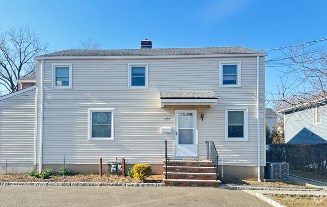 Building Photo - 1224 Hope St Unit 3- First Floor Rental