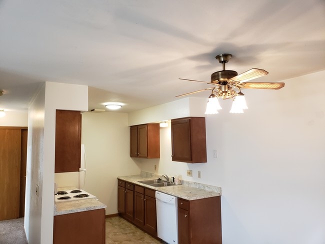Photo - 2245 Sylvan Way Unidad 4