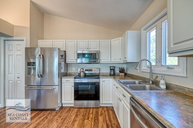 Photo - FALL MONTHLY RENTAL SEPTEMBER-DECEMBER