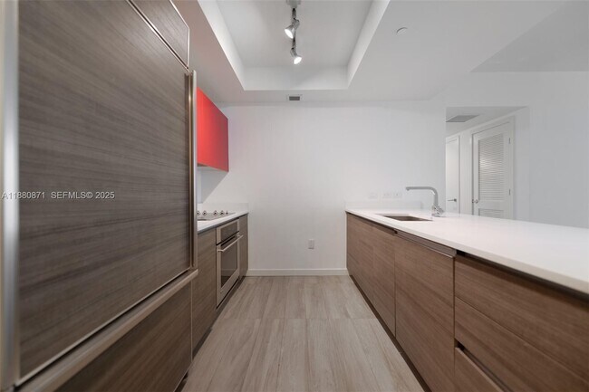 Building Photo - 1100 S Miami Ave Unit 3207