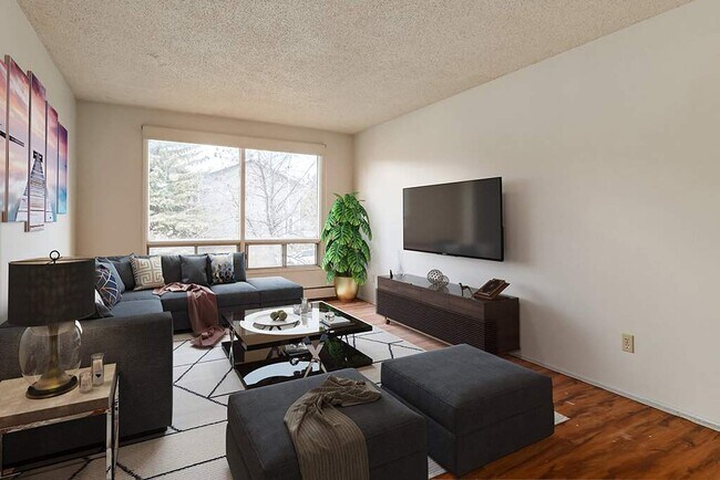 Photo - Sutherland Manor